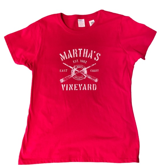 Martha’s Vineyard red tee NWT - Picture 1 of 3